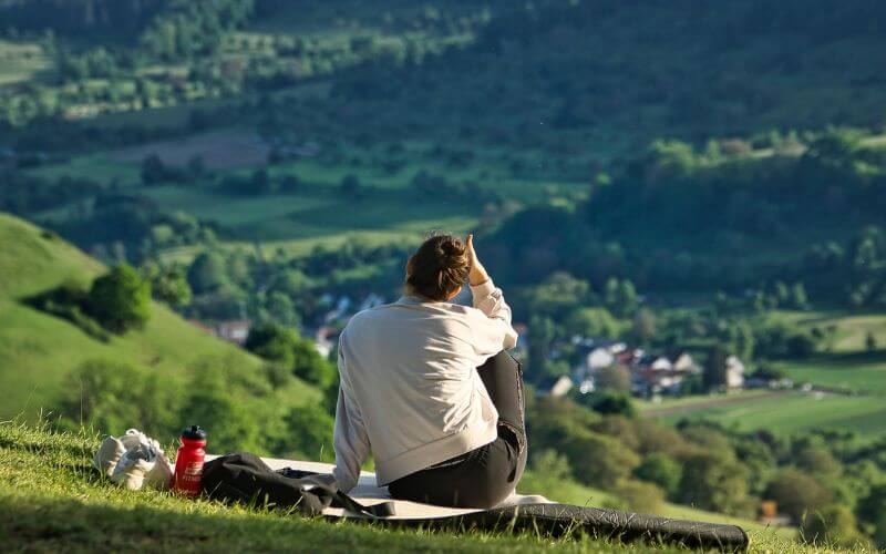 gratitude practice woman peaceful nature thankful
